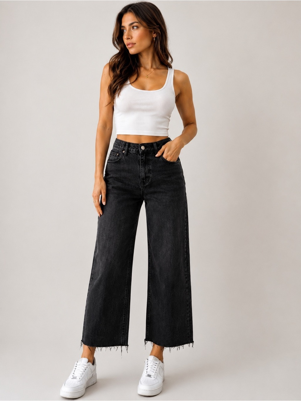 Zara Black Wide Leg Crop Jeans Raw Hem High Rise Size 4 Minimalist Streetwear